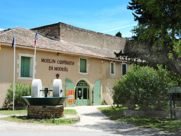 moulin-mouries-huile-d-olive-baux-de-provence-6